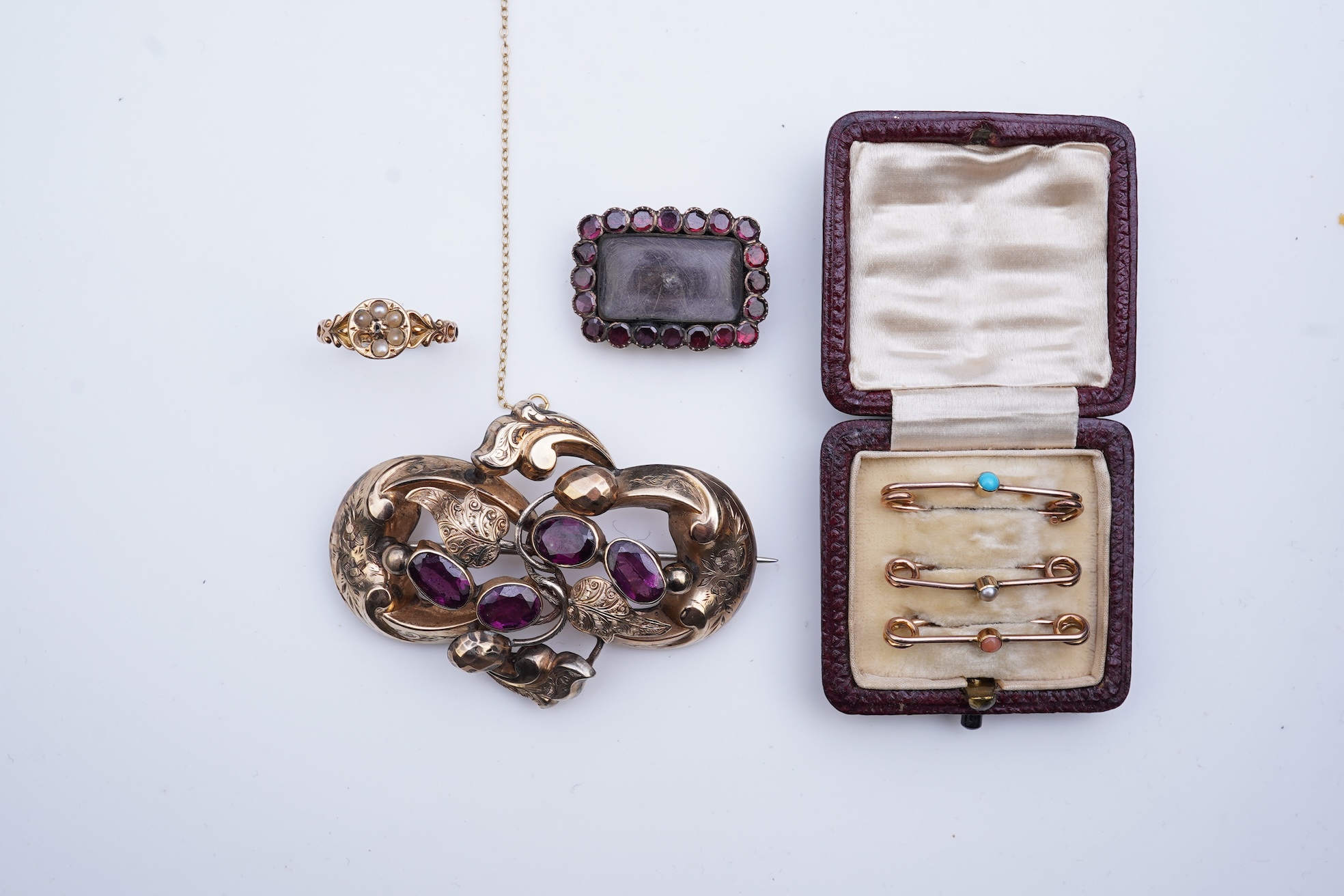 A collection of jewels, 19th century